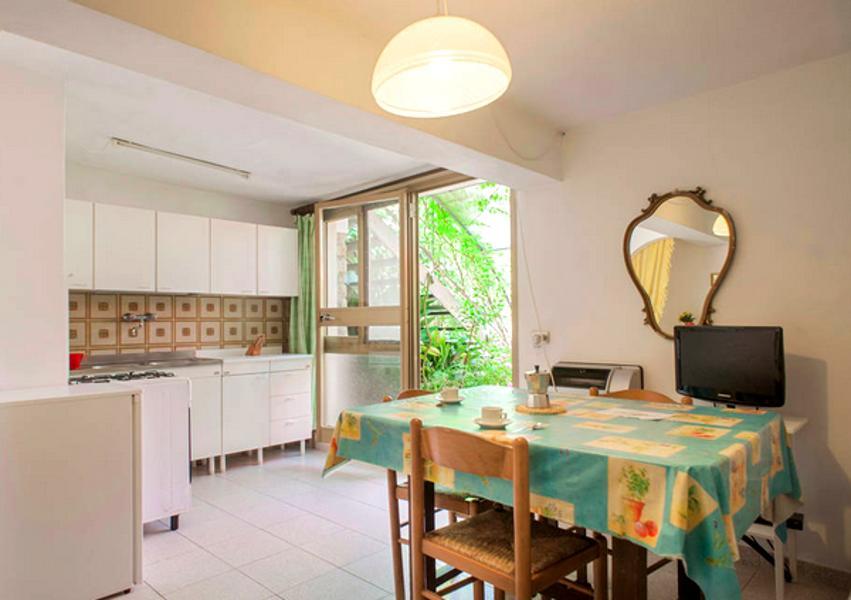 Aparthotel Casa Furrer Tirrenia Exteriér fotografie